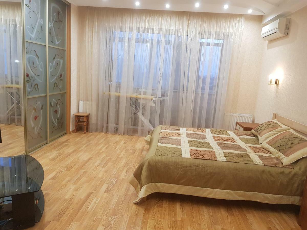 Апартаменты На Люстдорфской Odesa Exterior foto